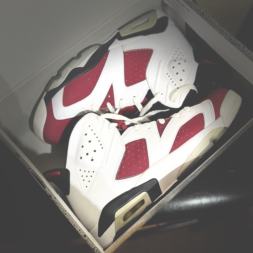 Pre owned 2014 Jordan retro 6 “Carmines” Size 10
